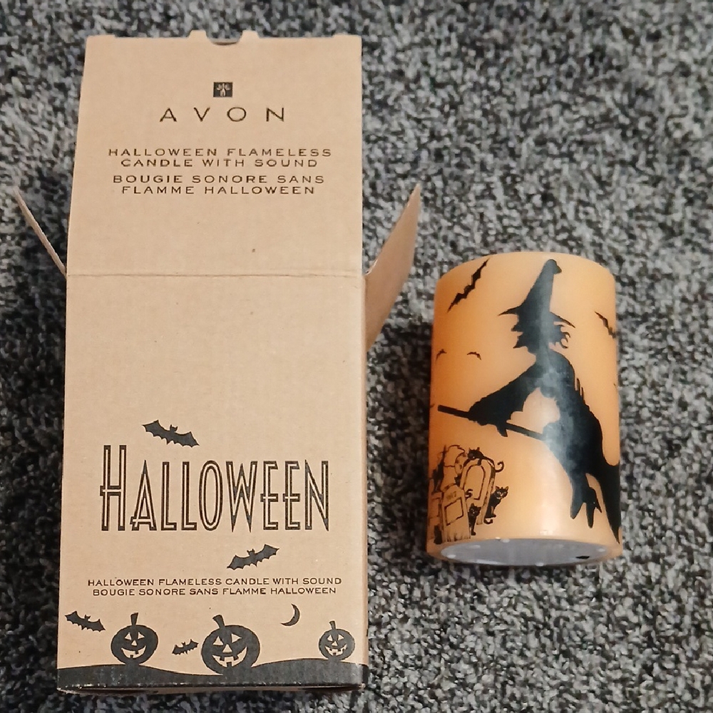 👻Avon Halloween Flameless Candle With Sound Bats and Haunted House